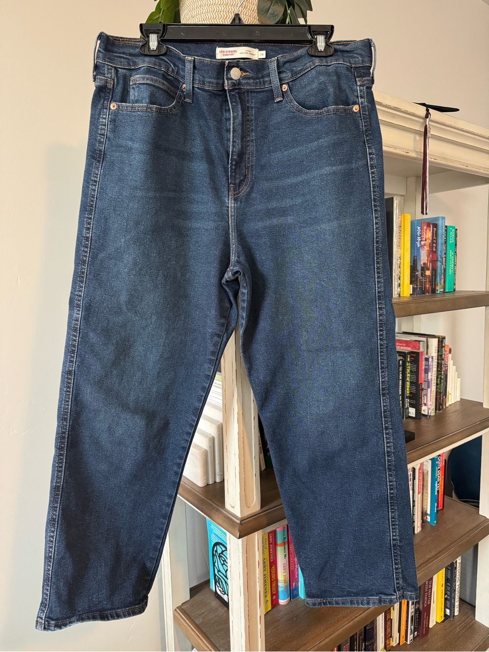 Signature by Levi Strauss Woman’s High Rise Straight Jeans Size 14 Blue
